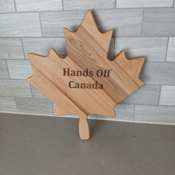 Charcuterie/Cutting Board in the shape of a maple leaf with "Keep Canada Great" - Picture 5 of 7